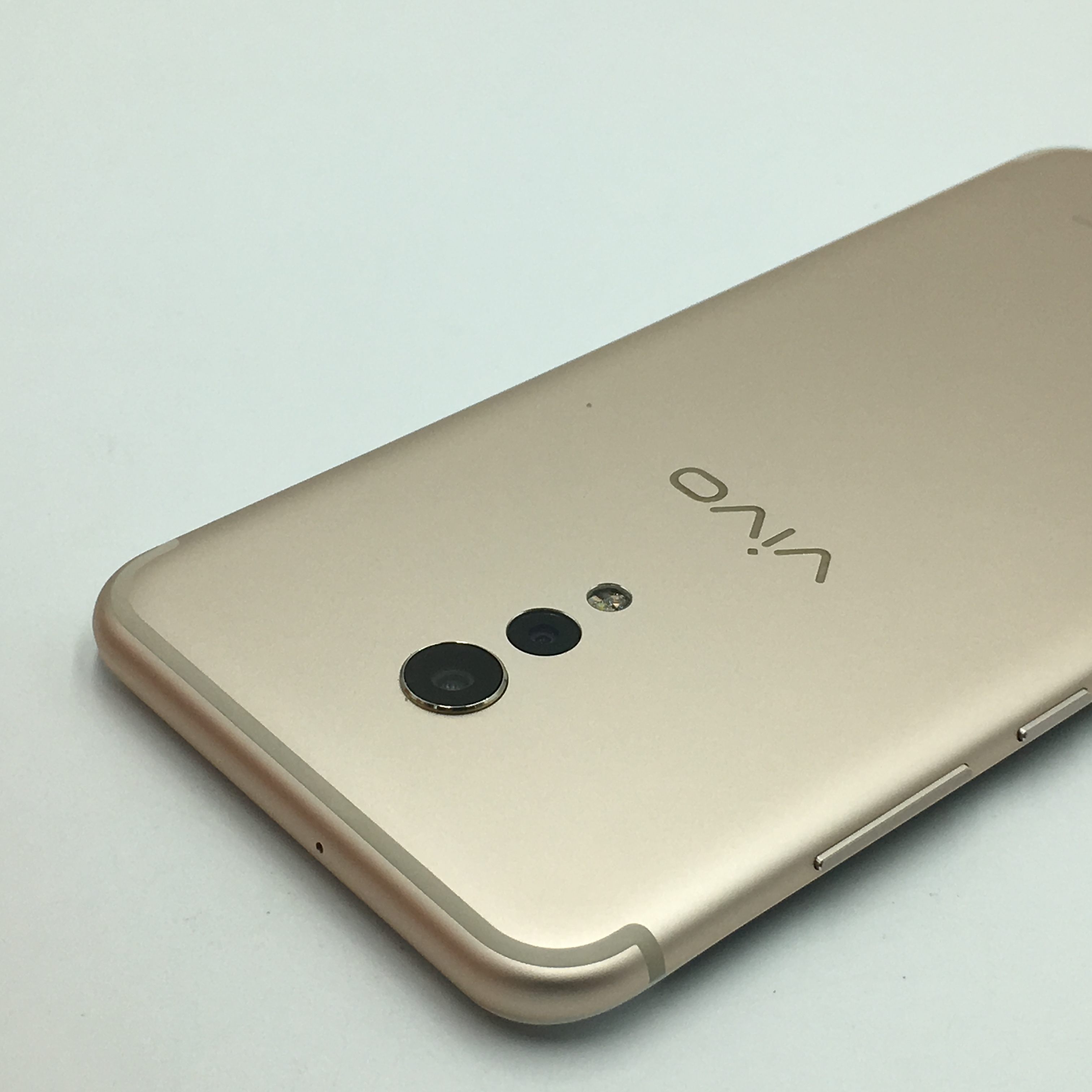 官方质检95成新 全网通 金色 128g 国行 vivo xplay 6