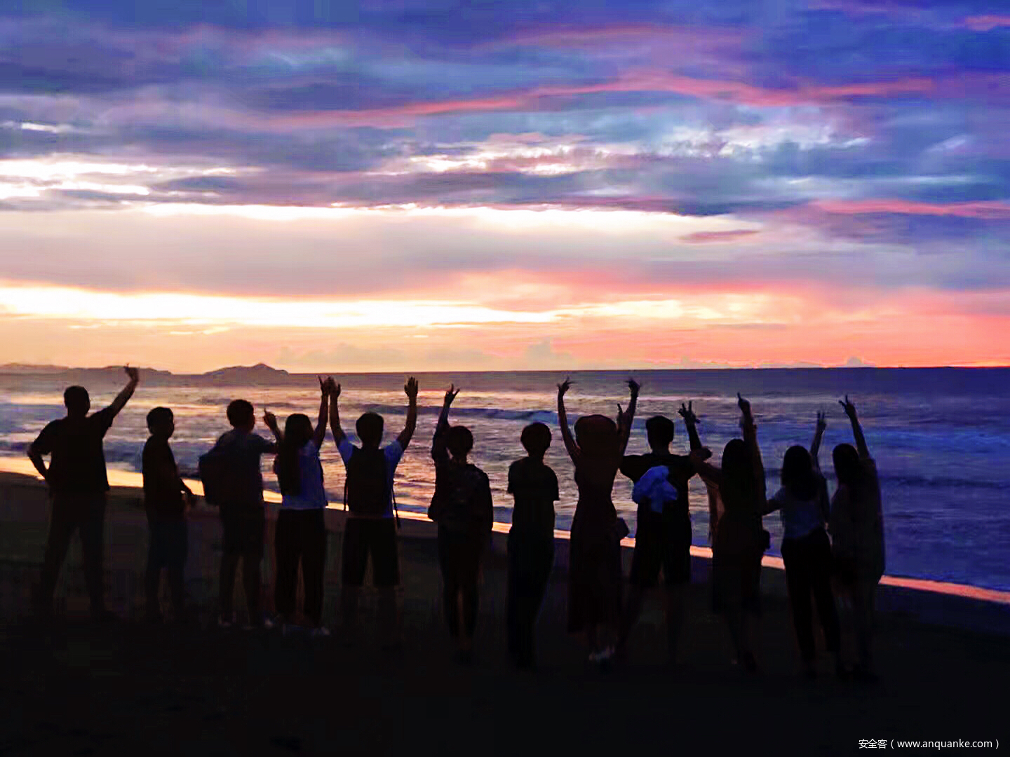 ![](https://p4.ssl.qhimg.com/t01c6ae57f7a72fc7c6.jpg)