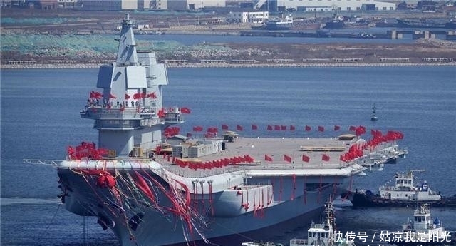 中国首艘航空母舰时间