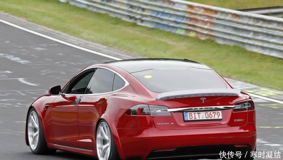 特斯拉造电池吗