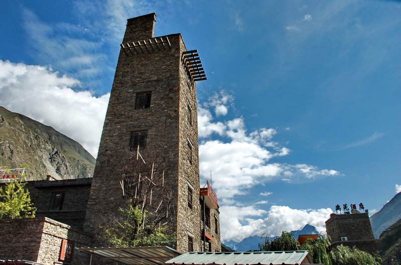 四川是容易地震吗