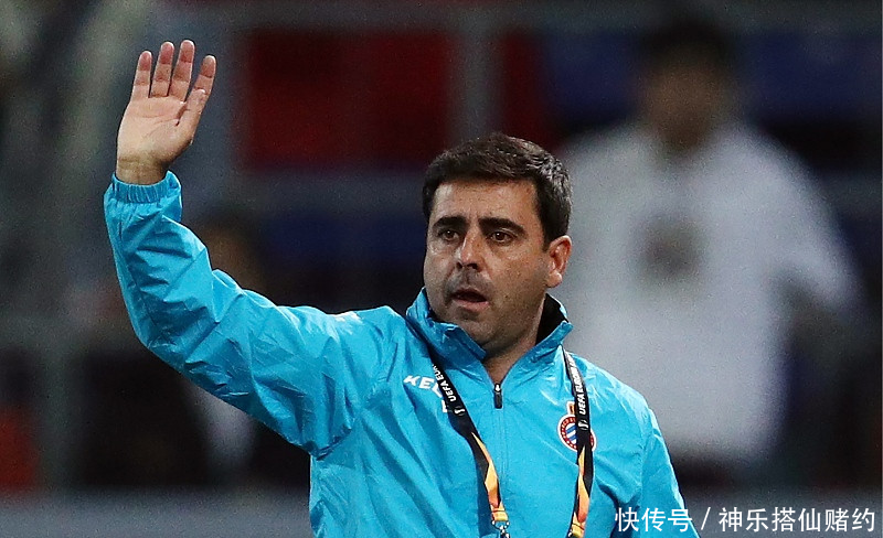 武磊进球西班牙球迷