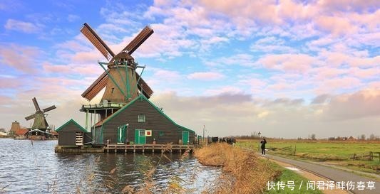 荷兰改为尼德兰大使馆