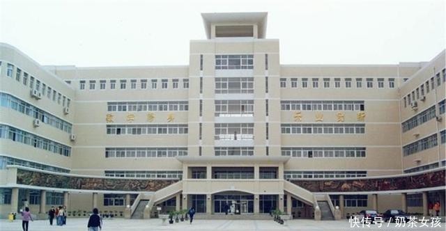 师范学院在哪里