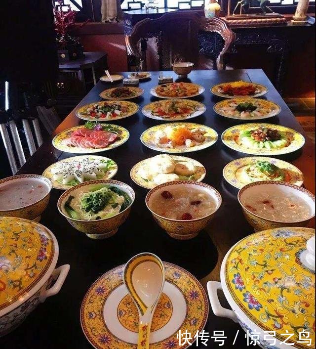 年夜饭应该多少道菜