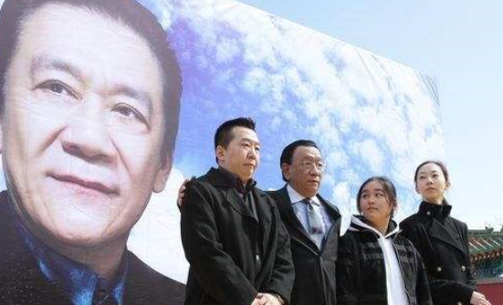 春晚朱军怎么不见了