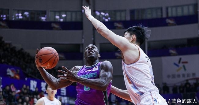 哈德森向全队道歉