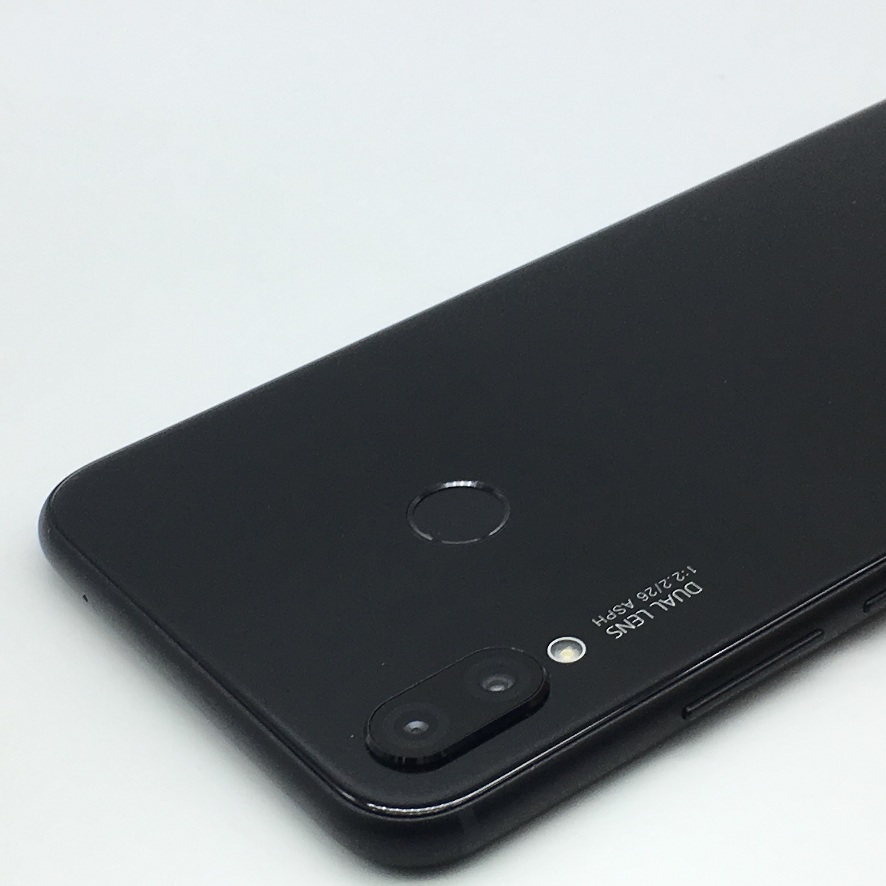 官方质检9成新 全网通 6g/64g 国行 亮黑色 华为 nova3i