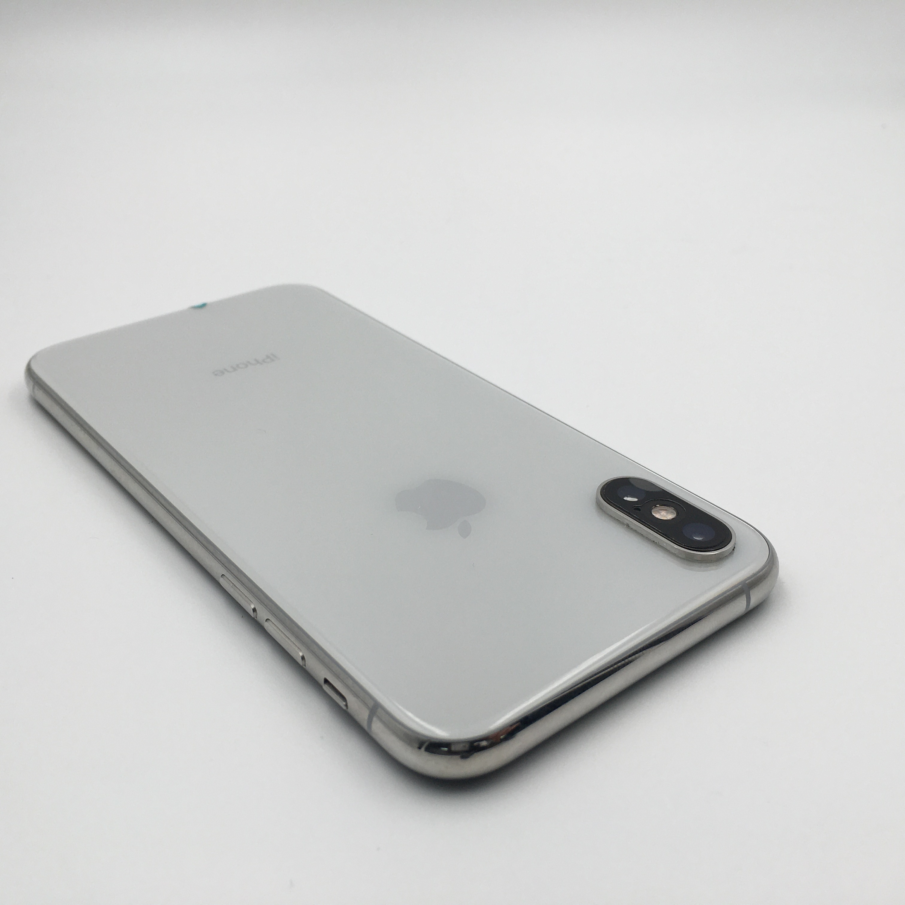 苹果【iphone xs】全网通 银色 64g 国行 95成新 64g 真机实拍
