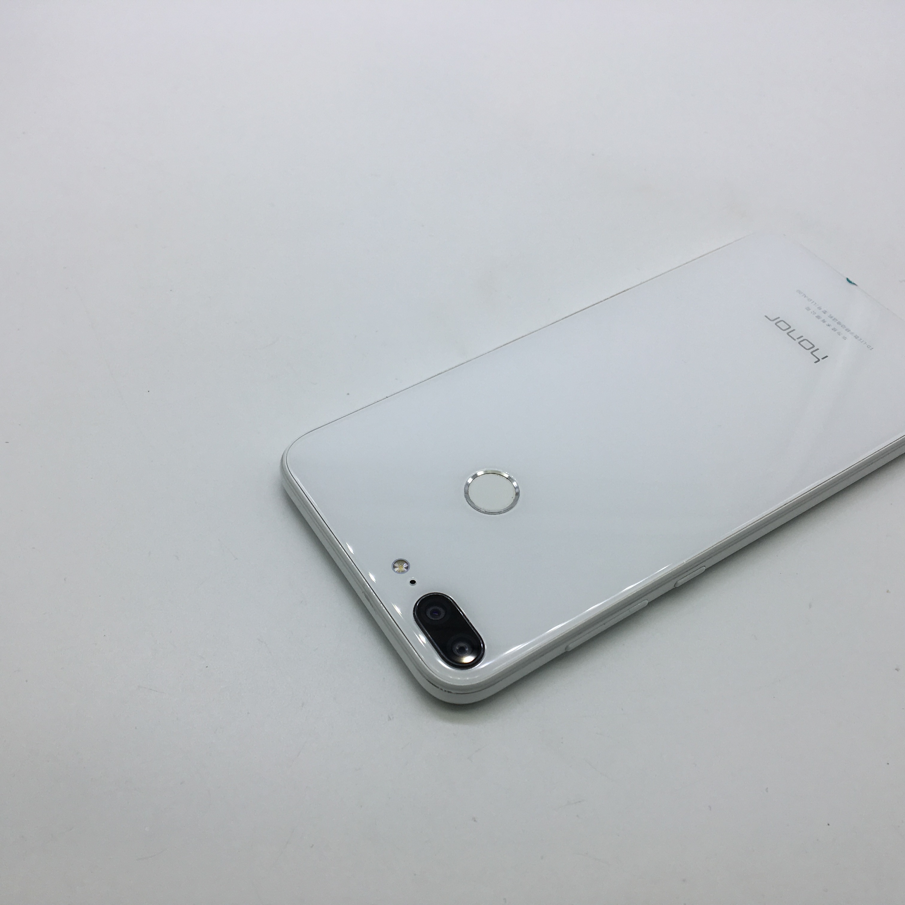 官方质检9成新 全网通 白色 国行 3g/32g 荣耀 荣耀 9 青春版