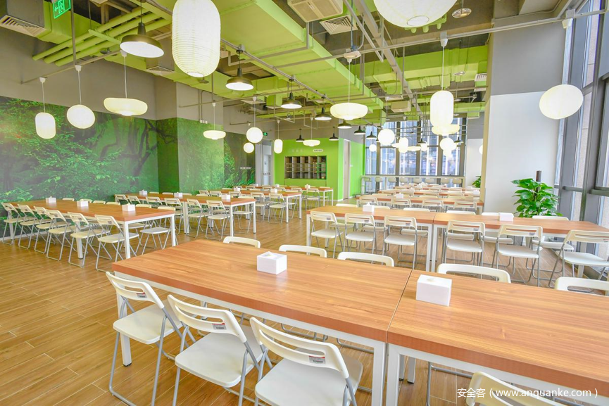 食堂一角 食堂一角