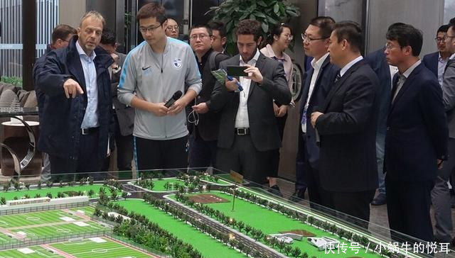 大连世俱杯足球场