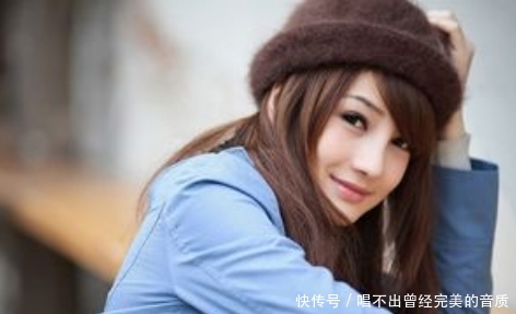 女人在利用一个男人